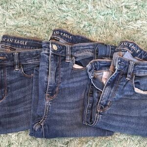 American Eagle Outfitters Women's Blue Jeans (1 PAIR)